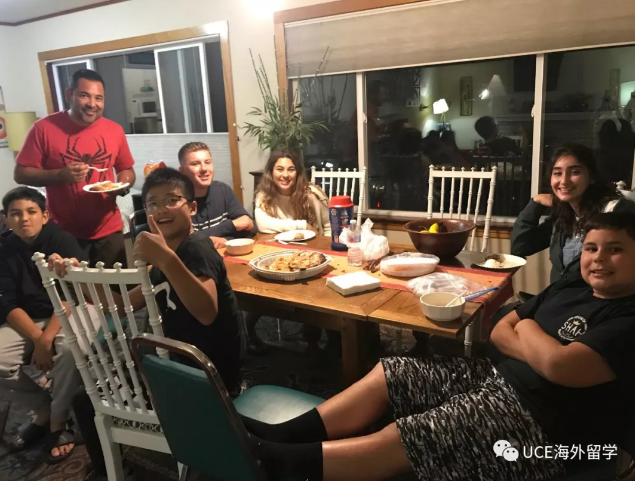 1554858260829409.png blob.png