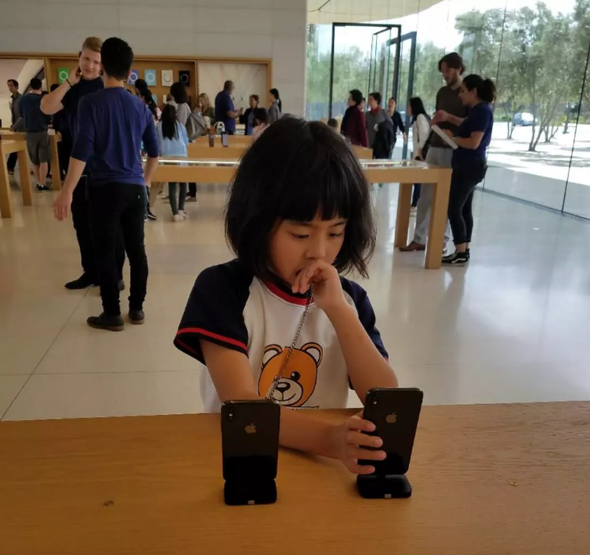 1554858759250714.png blob.png