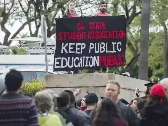 1554970907455177.png blob.png